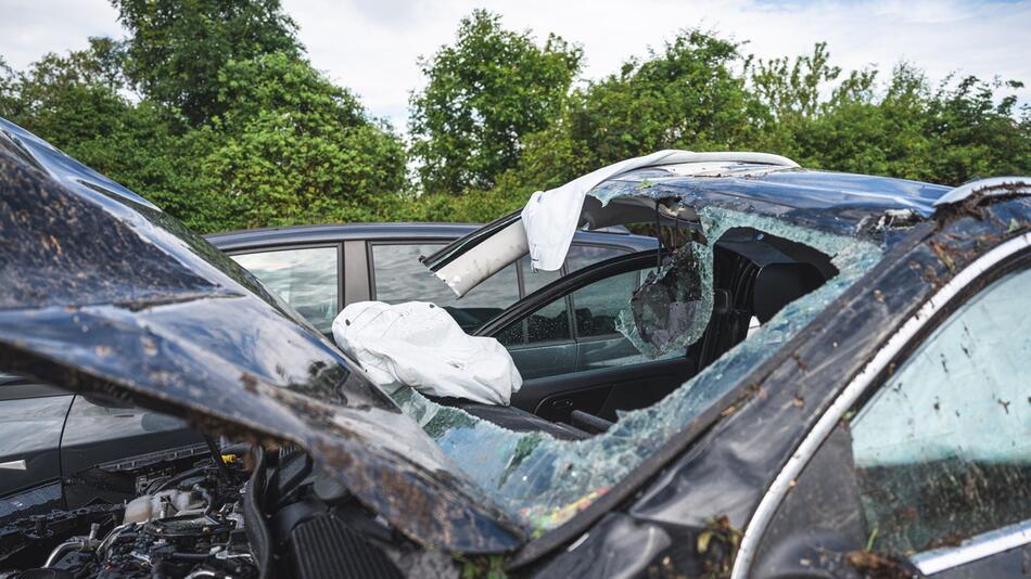 Drei Tote bei schwerem Unfall bei Naumburg