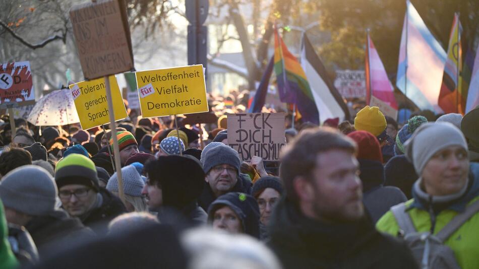 Demonstrationen gegen Rechtsextremismus