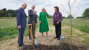 König Charles, König Carl Gustaf, Königin Camilla und Königin Silvia (v.l.) neben der ...