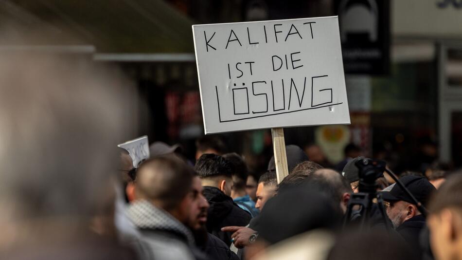 Demonstration der islamistischen Szene in Hamburg