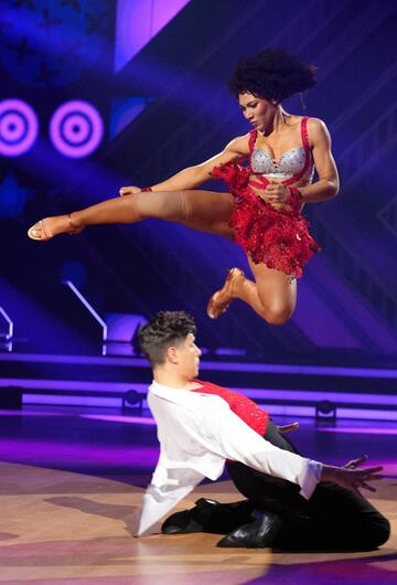 Marie Mouroum, Alexandru Ionel