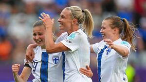 Frauenfußball EM: Island - Finnland