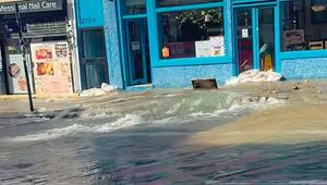 Land unter in Kentish Town: Wasserrohrbruch überflutet Straße in London