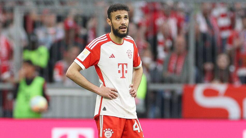 Noussair Mazraoui nach dem Treffer der Leipziger zum zwischenzeitlichen 1:2.