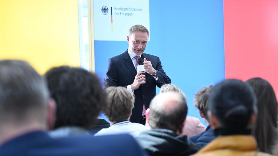 Bürgerdialog mit Bundesfinanzminister Lindner