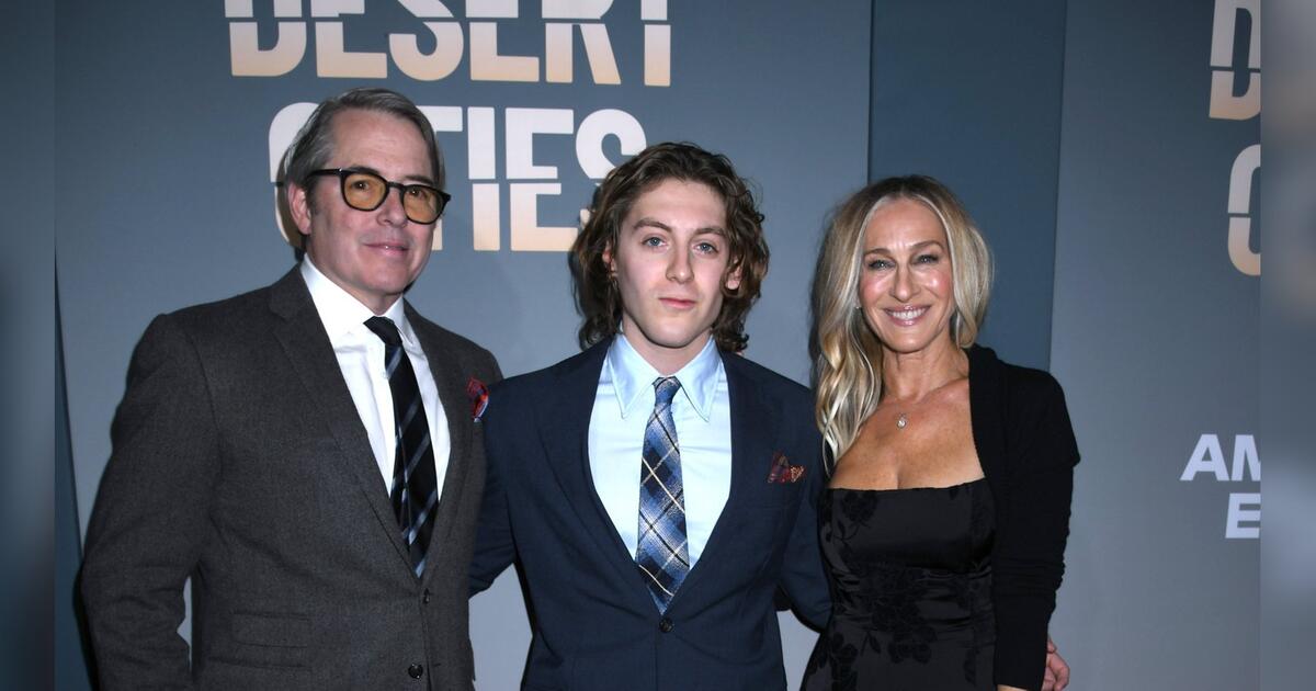 Sarah Jessica Parker and Matthew Broderick Step Out With Son James
