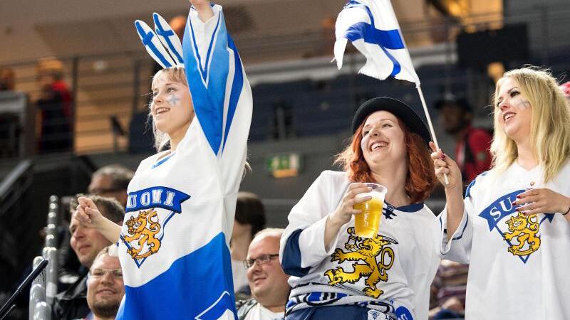 Finnische Eishockey-Fans