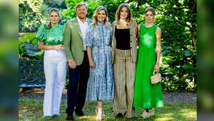Die niederländische Königsfamilie - Amalia, Willem-Alexander, Máxima, Ariane und Alexia (v.l.) ...