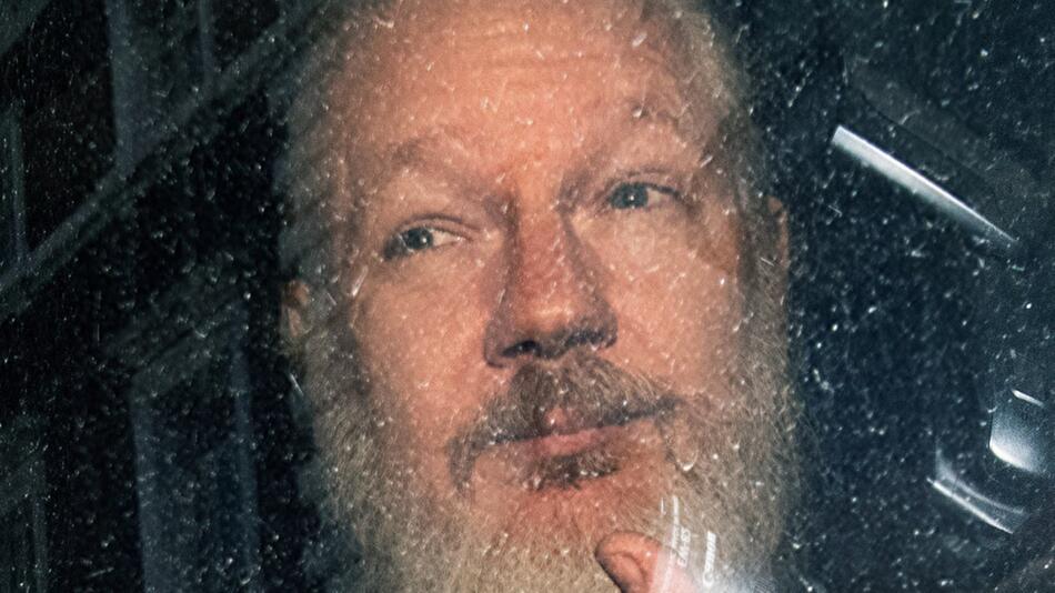 Julian Assange festgenommen