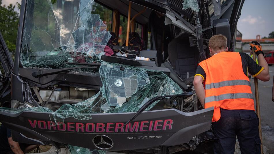 Schulbusunglück in Bayern