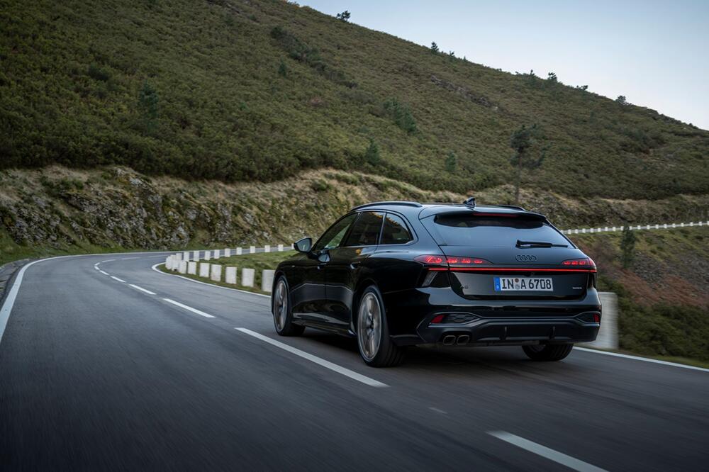Heckansicht des Audi A6 Avant