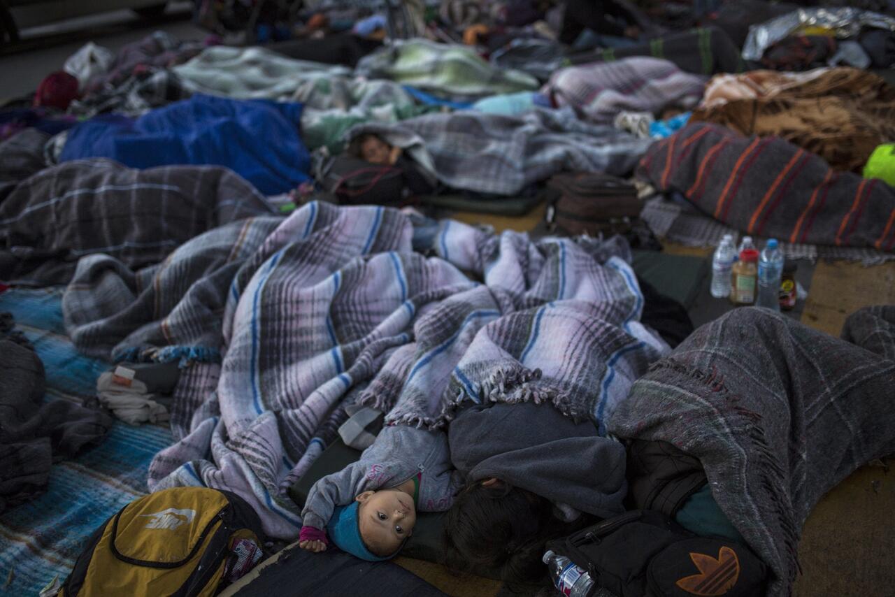 Bild zu Migranten an US-Grenze