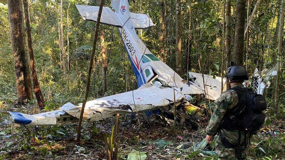 Flugzeugabsturz: Suche nach Kindern im kolumbianischen Dschungel