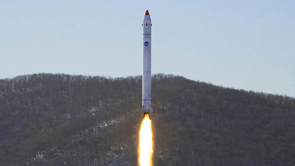 Südkorea meldet Start einer nordkoreanischen Satellitenrakete