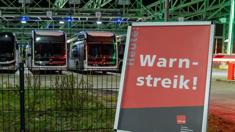 Warnstreik bei den Verkehrsbetrieben Hamburg-Holstein (VHH)