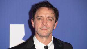 Peter Serafinowicz spielt Peeves.