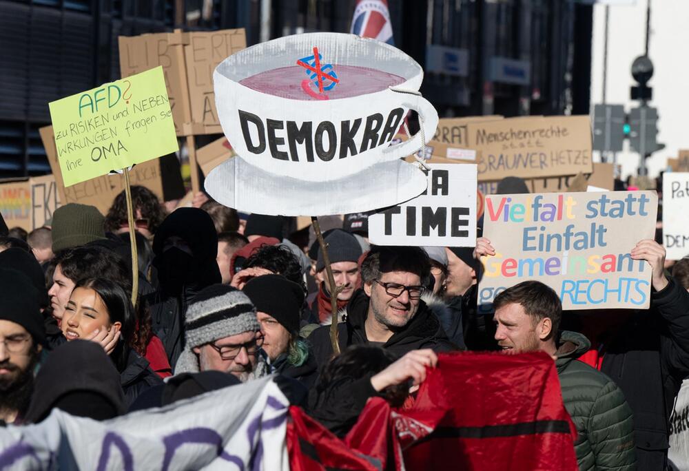 Wahlkampf - AfD Neu-Isenburg - Protest