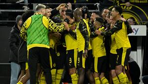 BVB jubelt über Siegtreffer.