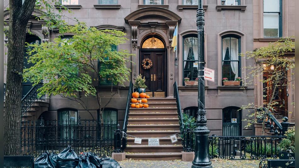 Das Haus befindet sich in New York in der 66 Perry Street.