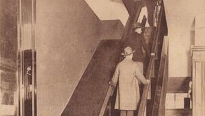 Erste deutsche Rolltreppe im Kölner Kaufhaus Tietz