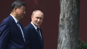 Kremlchef Putin bei einem Treffen mit Xi, 2025 in China.