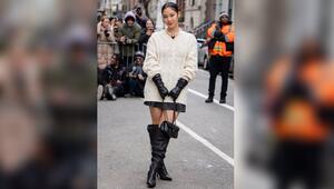 Sogenannte Slouchy Boots werden in diesem Herbst etwa mit hellen Strickpullis und Röcken kombiniert.