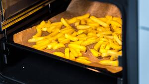 Ofen, Backpapier, Pommes