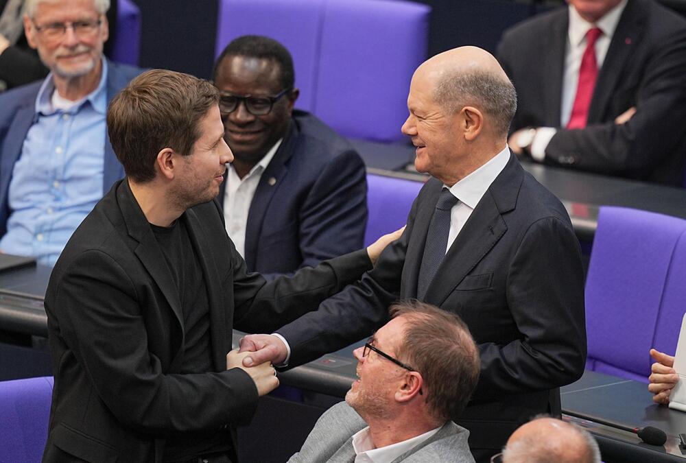 Bundeskanzler Olaf Scholz mit Kevin Kühnert