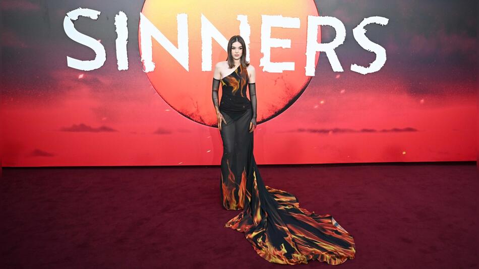 Hailee Steinfeld bei der Premiere von "Blood & Sinners" in London.