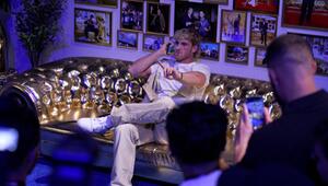 Pikachu-Illustrator-Karte: Logan Paul versteigert begehrtes Pokémon-Sammlerstück