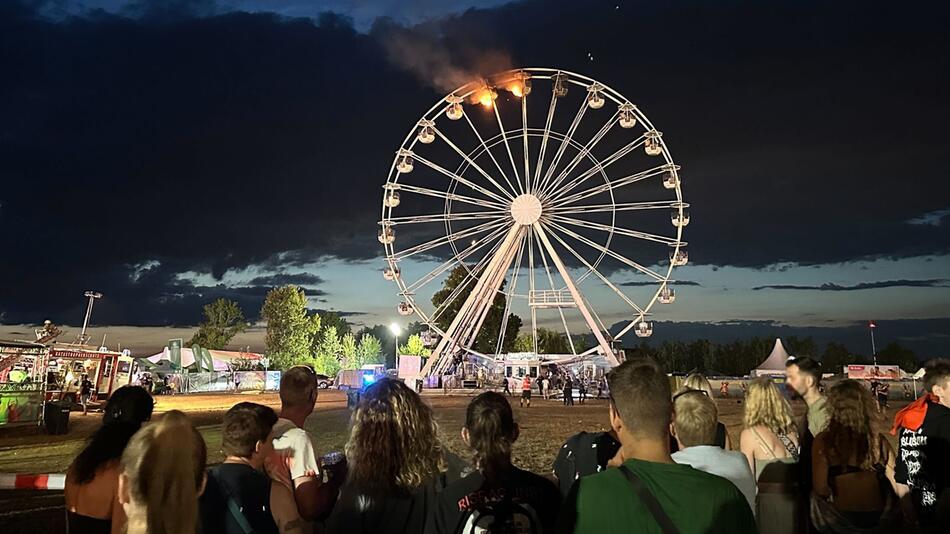 Highfield Festival - Riesenrad brennt