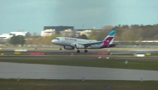 Hamburg: Flugzeug nach Triebwerksproblem gelandet