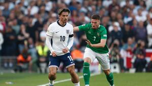 Jack Grealish (l)