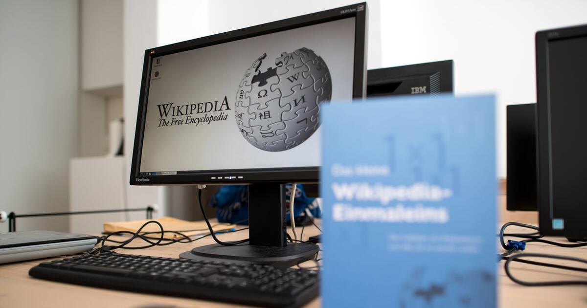 Wikipedianer Nicht jedem Artikel des OnlineLexikons vertrauen WEB.DE