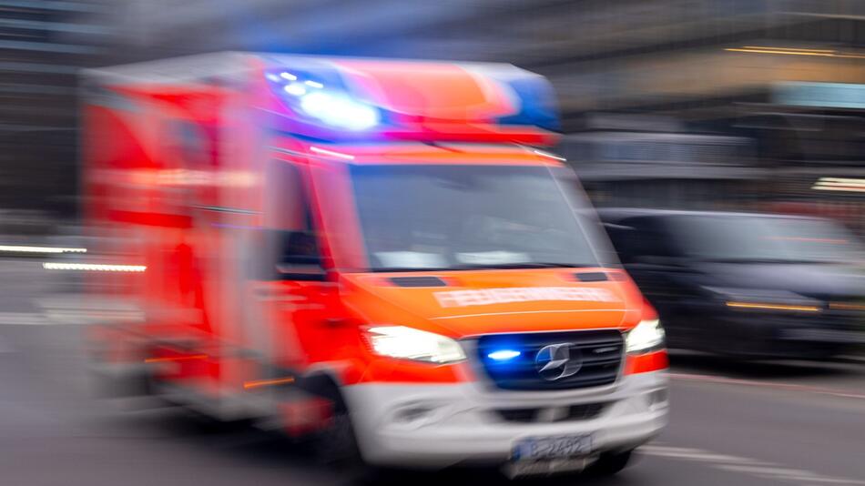 Krankenwagen im Einsatz - Archiv