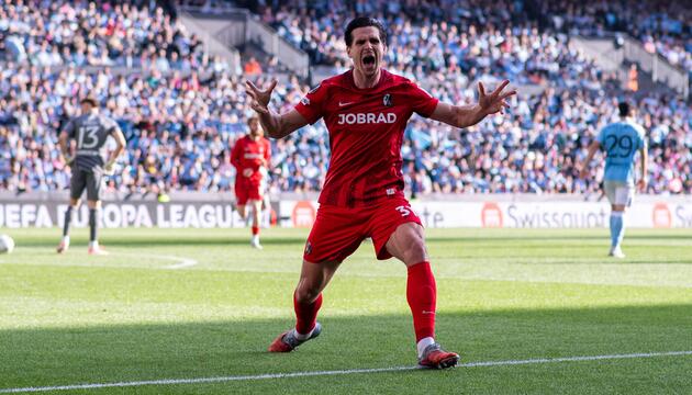 Igor Matanovic jubelt nach seinem Treffer gegen Celta Vigo.