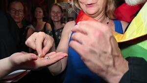 Aktion "Einfach Heiraten“: Ja-Wort in der Kneipe