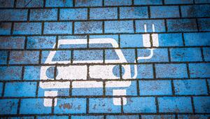 Parkplatz für das Aufladen von Elektroautos
