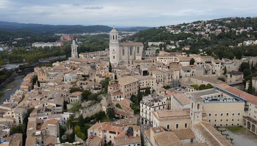 Von Italien bis Norwegen: Kleine Städte mit großem Urlaubswert 2026
