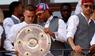 Joshua Kimmich, Serge Gnabry und Thomas Müller 2023 auf dem Rathaus-Balkon.