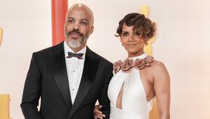 Seit September 2020 ist die Beziehung zwischen Van Hunt und Halle Berry offiziell.