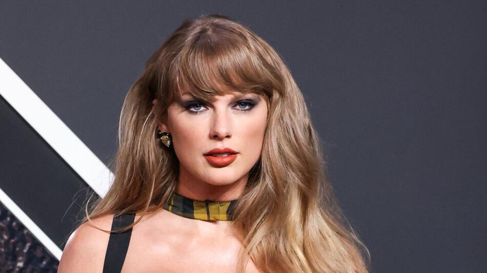 Taylor Swift soll bei den Grammys erneut einen Preis überreichen.