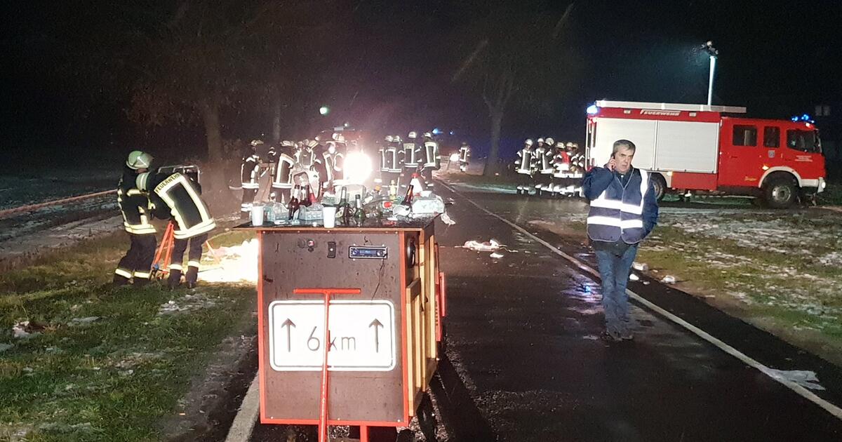 Autofahrer übersieht Mutmaßlich Freizeitgruppe - Vier Schwerverletzte ...