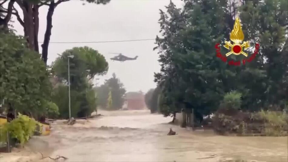 Italienische Luftwaffe fliegt Rettungseinsätze bei Ravenna