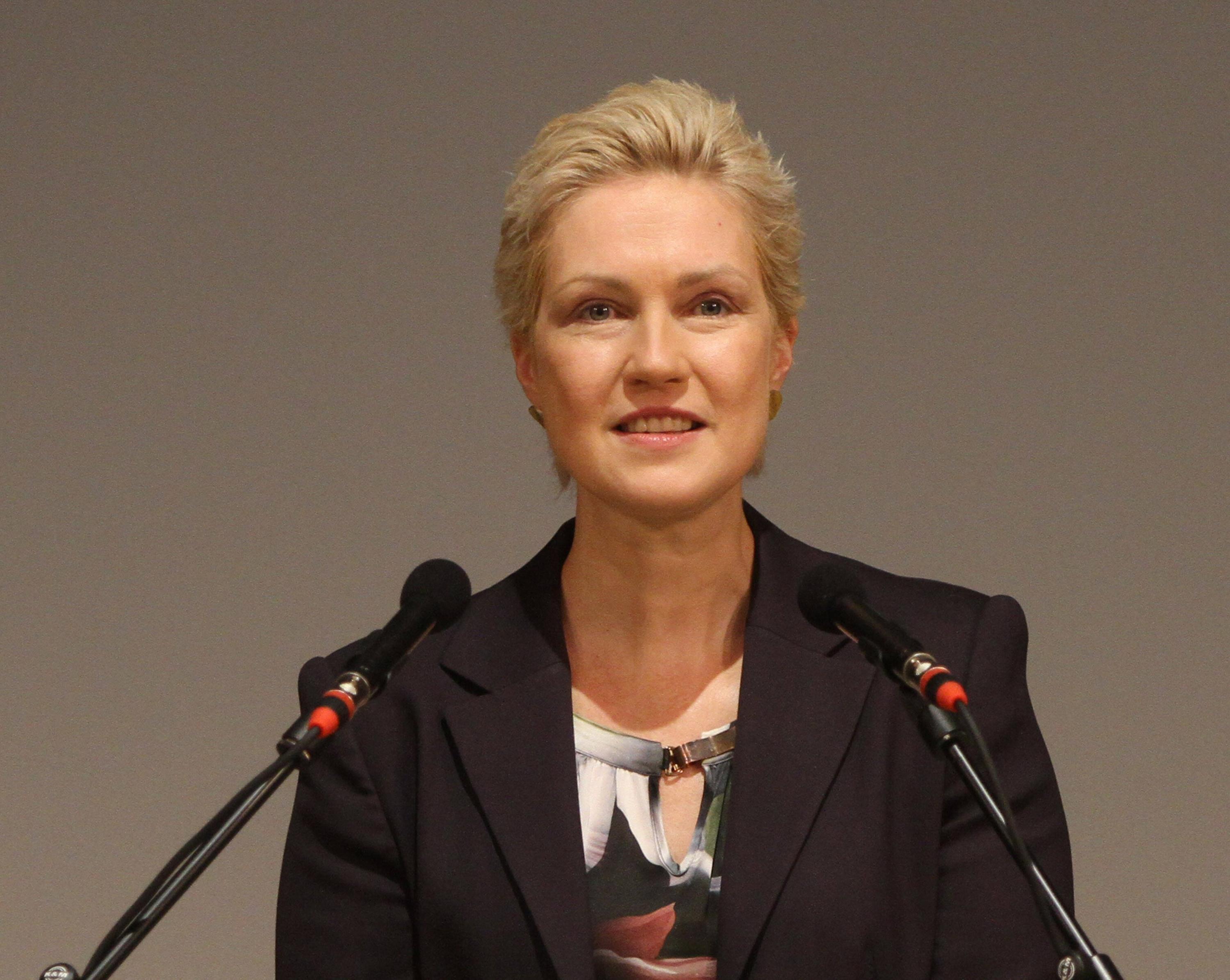 Manuela Schwesig | Steckbrief, Bilder und News | WEB.DE