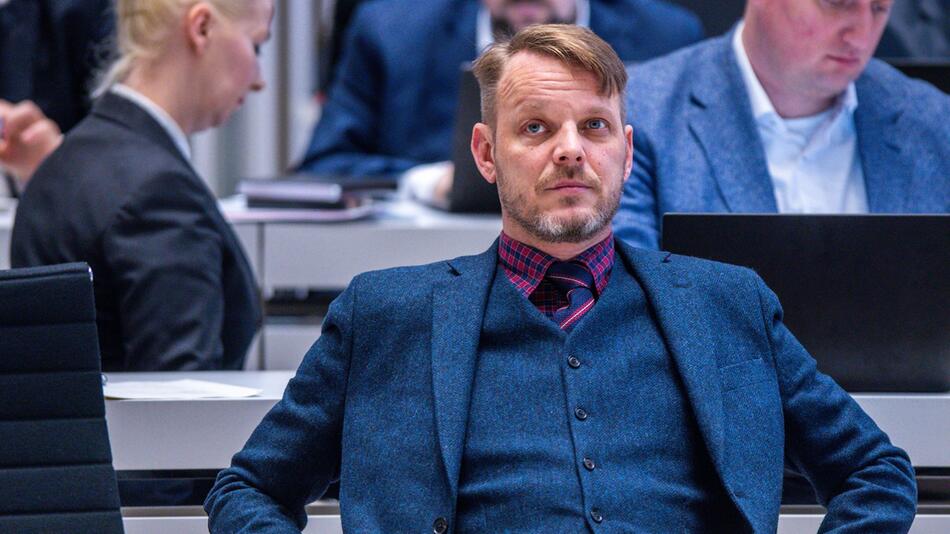 AfD nach Schaumwurf auf Lindner