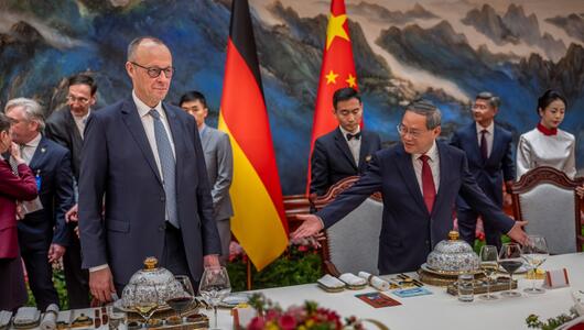Bundeskanzler  Merz besucht China