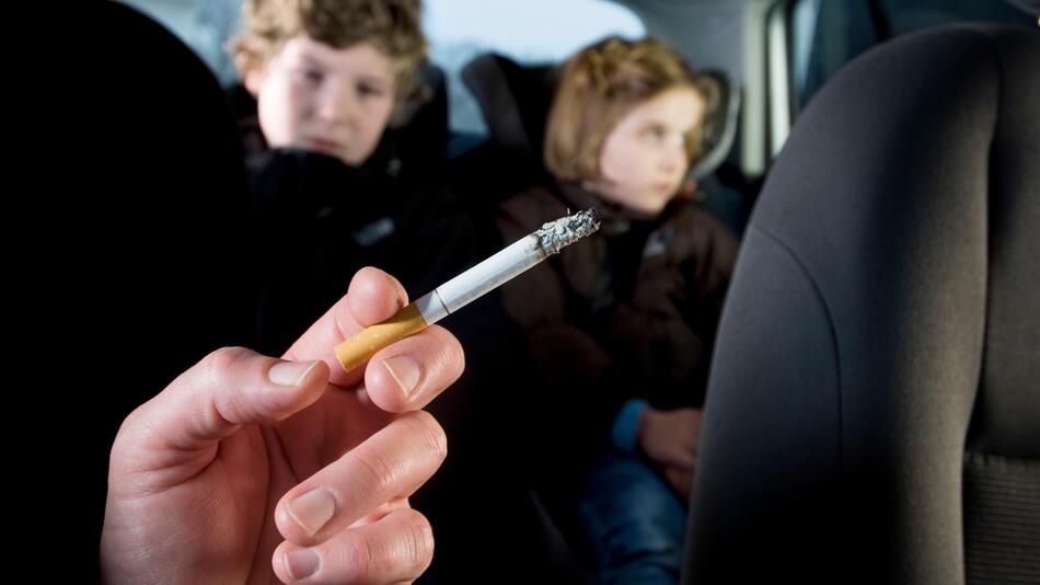 Rauchen, Auto, Zigarette, Kinder, Schwangere, Verbot, Rauchverbot, Passivrauchen