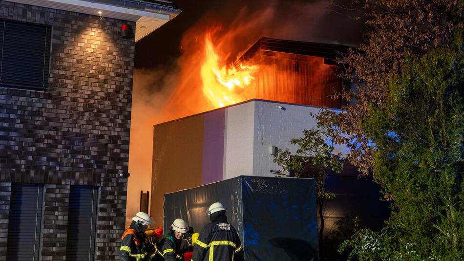 Brand in einem Einfamilienhaus in Hamburg