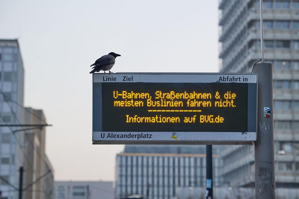 Warnstreiks im öffentlichen Nahverkehr - Berlin